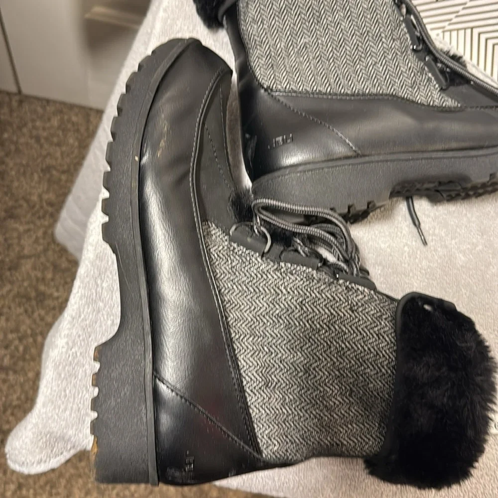 Women’s boots JBU‎ boots size 9 winter cold weather boots
